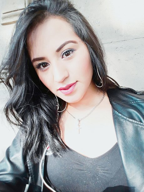 Yami Lp pornstar galleries