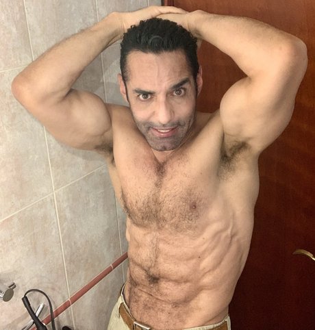 MaXXXeur sexy star images