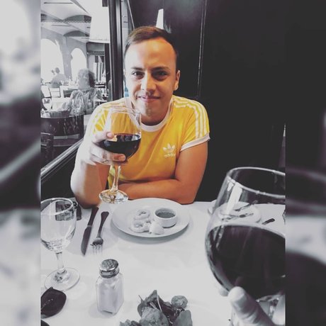 Mathias Gonz lez model nudes archive