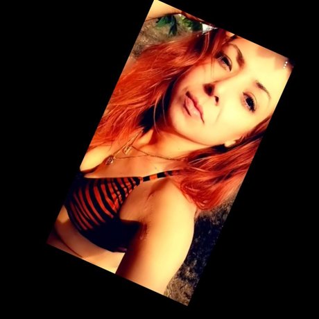 MISS EVEtte star perfect pictures