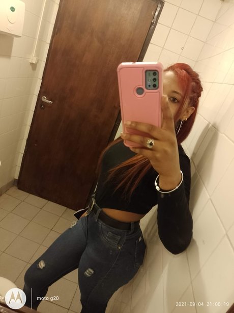 Milena Milena adult model pic