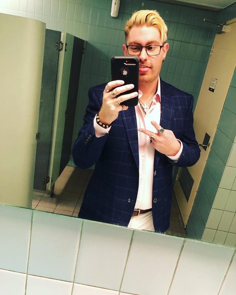 MikDaMonsta perfect star galleries