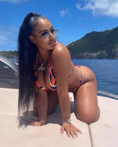 Mel The Miracle_ exclusive model pictures