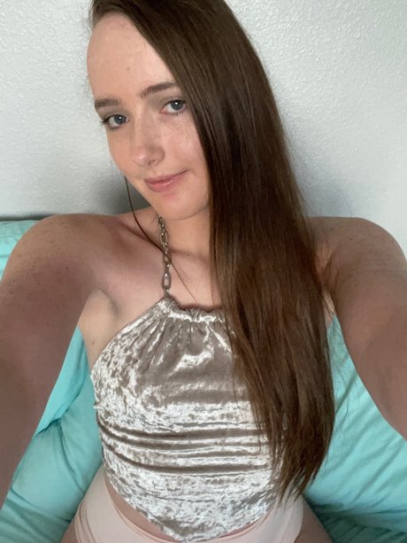 Moon Pixie star naked img