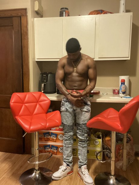 Moneytonmiller free actress img