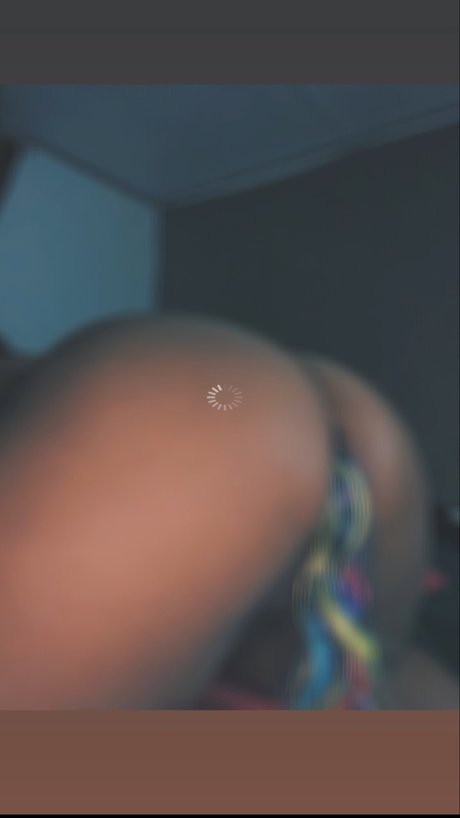 Mommima exclusive model img