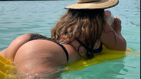 Maryjane Moore hot pornstar photo