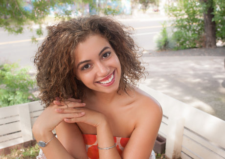 Miss Julia Vie star top photo