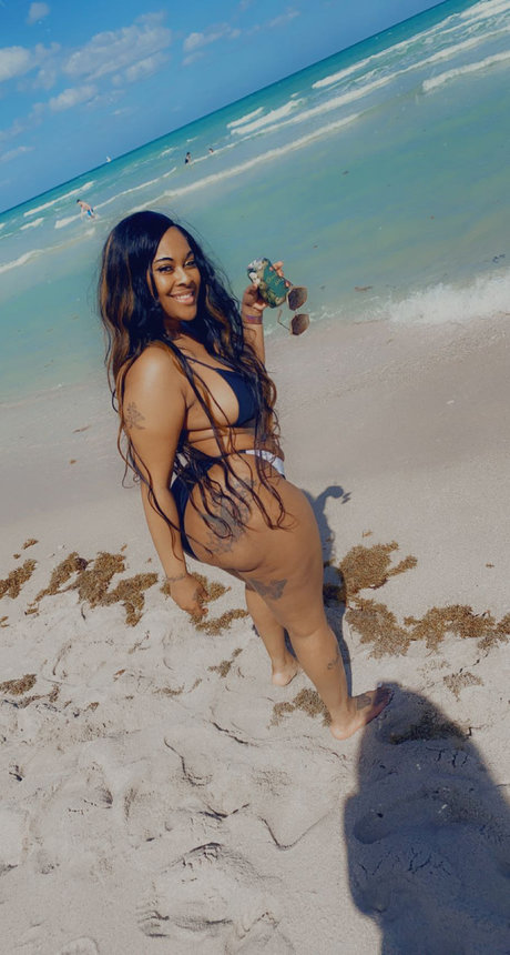 Miss Gorgeous_ porn actress pic