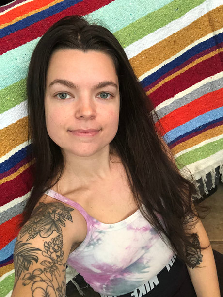 MisschievousKat erotic pornstar gallery