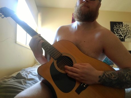 NakedGuitarMan pornstar free gallery