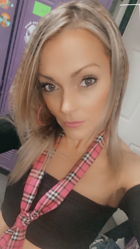 Nadia Nix model best pics