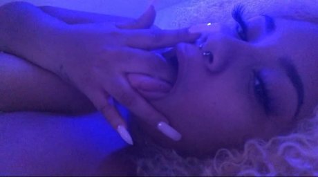 Here To Make A Sticky Mess_ best star img