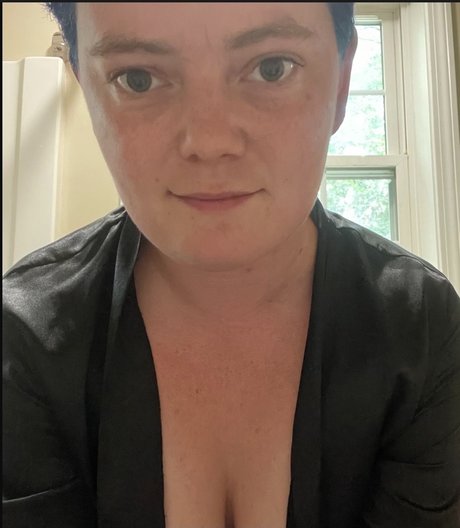 Mx Maggie free actress pics