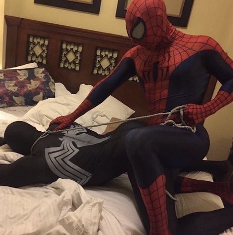 Michael Monge pretty actress picture