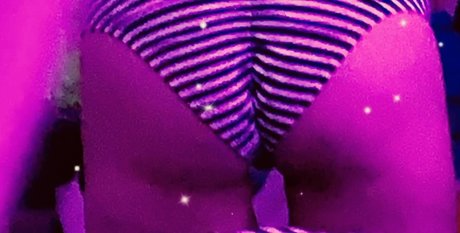 Munchkin Bomb Shell perfect pornstar galleries