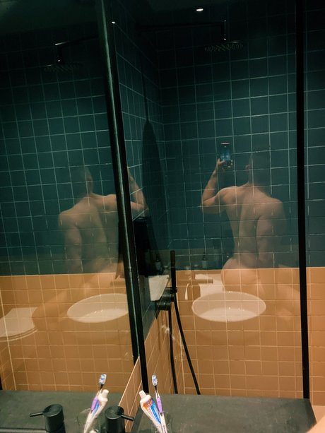 Matt Alexander naked actress archive