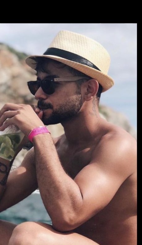 Mr Lucc star erotic picture