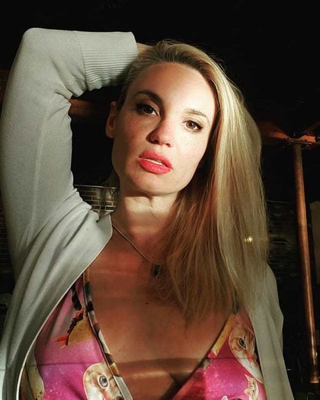 Aurora Newton model beautiful archive