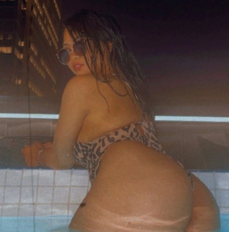 Thick Lil Asian Ting_ star exclusive picture