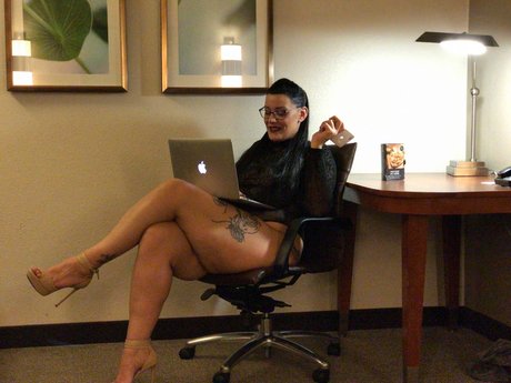 Abby Marie sexy model gallery