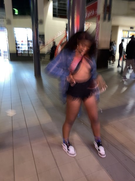 MsJadaaBllak best star img