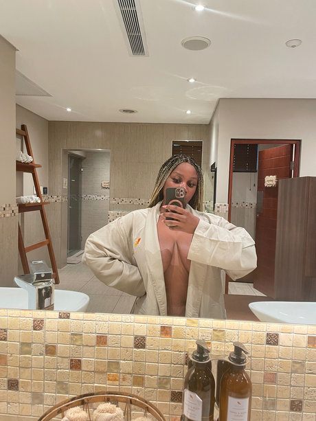 MrsWhite pornstar nudes images