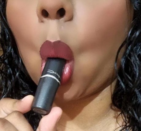 Mrs Kanel naked pornstar pic