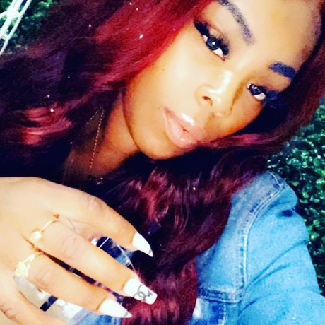 Nelly green star perfect photo