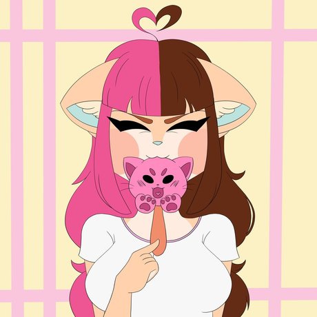 Momoka Lovetree star naked pictures