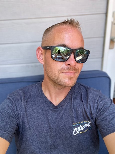 Naughtyboi adult model picture