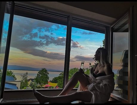 natalyi star gallery