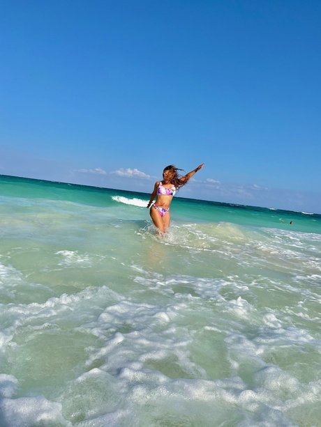 Natbom xxx model img