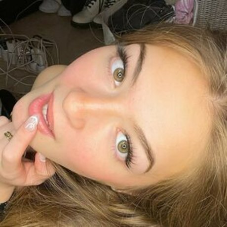 carlycarter star free pic