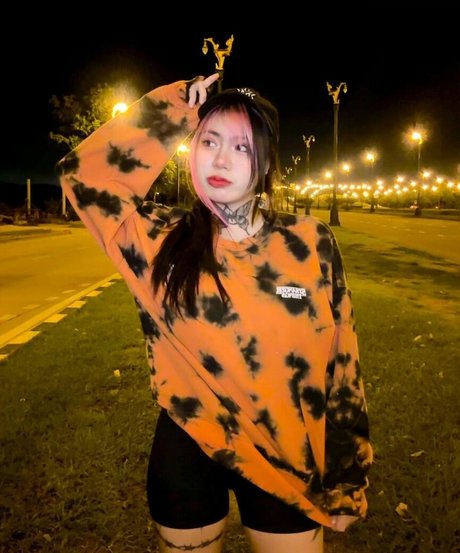 ellekampong star art pics