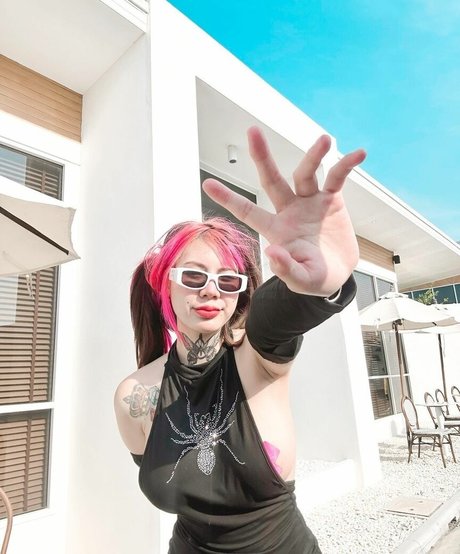 ellekampong beautiful actress image