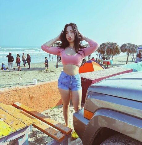 Amateur Latina Lazlye xxx pornstar pictures