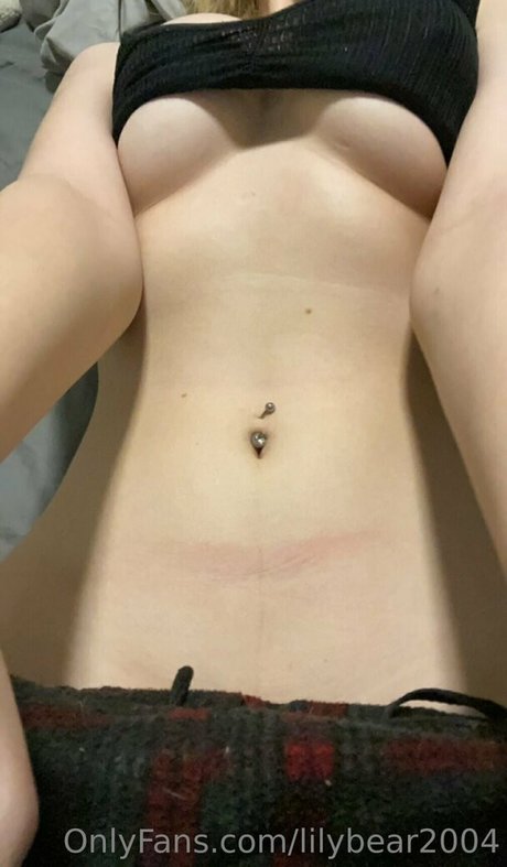 lilybear2004 model adult pic