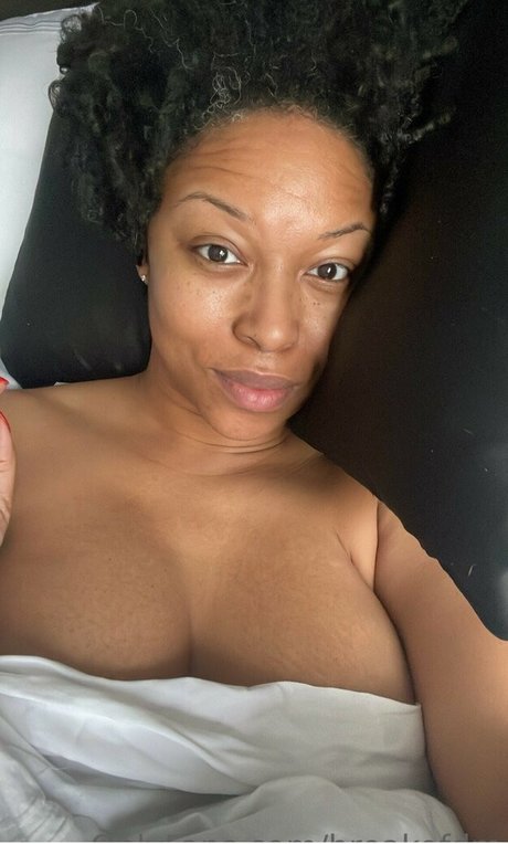 breakofdm beautiful model pic