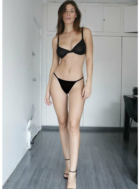 Alejandra Guilmant nice star pic