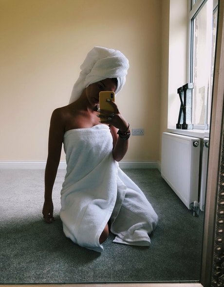 thick girls onlyfans exclusive photos