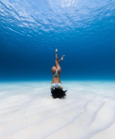 shemale outdoor onlyfans art porn images