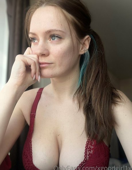 xgoodgirl1x hot star photo