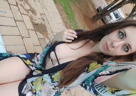 forbidden amara star erotic photos