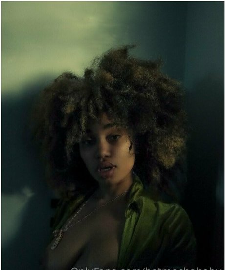 Hotmochababy nudes star pic