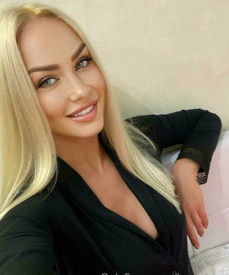 love vera model pretty images