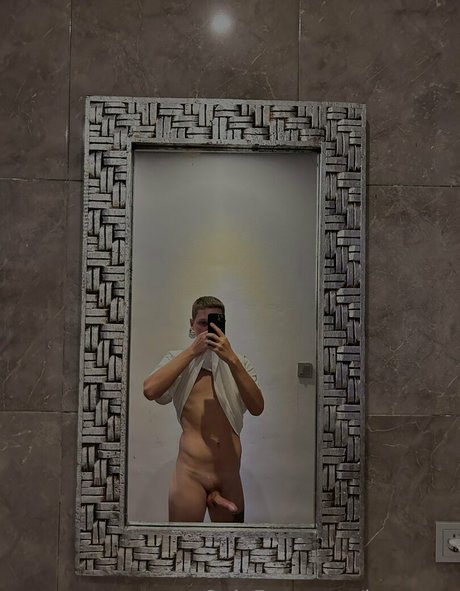 jasupsss pornstar naked picture