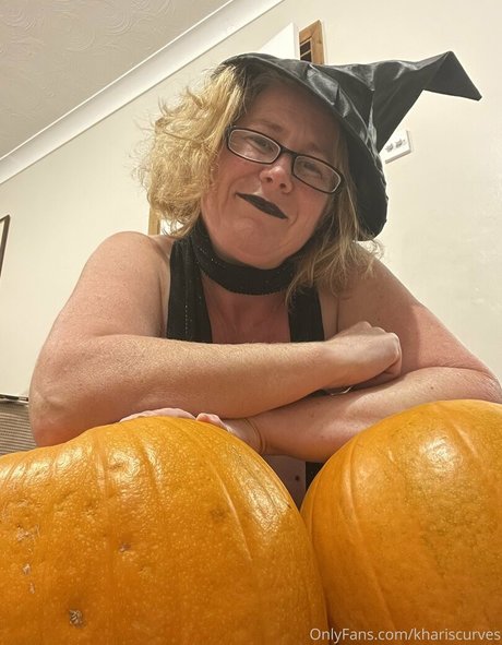 khariscurves sex pornstar galleries