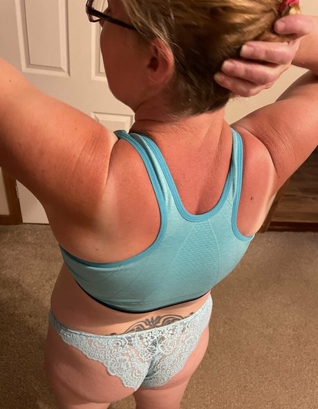 khariscurves high quality pornstar photos