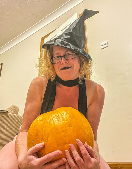 khariscurves beautiful actress gallery